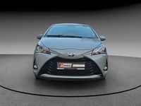 Gebraucht Toyota Yaris Hybrid Team 101 PS (74 kW) 2018 Grau Kleinwagen