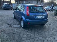 Gebraucht Ford Fiesta 60 PS (44 kW) 2006 Blau Kleinwagen