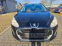 Gebraucht Peugeot 308 Style 150 PS (110 kW) 2013 Schwarz perla/metallic Kombi