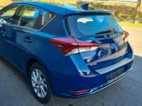 Gebraucht Toyota Auris Hybrid Edition-S 99 PS (72 kW) 2016 Blau Limousine