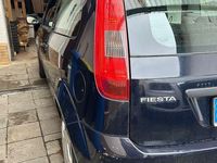 Gebraucht Ford Fiesta Ambiente 69 PS (50 kW) 2005 Blau Kleinwagen