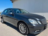 Używany Mercedes E250 204 KM (150 kW) 2010 Szary Sedan/Limuzyna