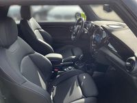 Gebraucht Mini Cooper Cabriolet Classic 136 PS (100 kW) 2024 Gelb Cabrio