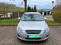Używany Kia Ceed 96 KM (70 kW) 2008 Szary Hatchback