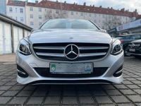 Gebraucht Mercedes B200 156 PS (114 kW) 2018 Silber Van / Kleinbus
