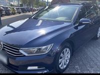 Gebraucht VW Passat 120 PS (88 kW) 2016 Blau Kombi