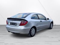 Gebraucht Mercedes C200 163 PS (119 kW) 2002 Silber Coupé