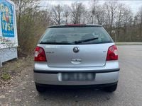 Gebraucht VW Polo 80 PS (58 kW) 2002 Silber Kleinwagen
