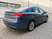 Gebraucht Hyundai i40 Style 178 PS (130 kW) 2012 Blau Limousine