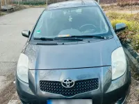 Gebraucht Toyota Yaris 69 PS (50 kW) 2008 Grau Kleinwagen