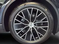 Gebraucht Porsche Macan 4 Electric 300 kW (408 PS) 2024 Tiefschwarz SUV