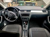 Gebraucht Skoda Rapid 105 PS (77 kW) 2014 Schwarz Kleinwagen