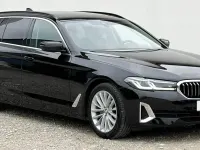 Second-hand BMW 520 Luxury Line 190 CP (139 kW) 2023 Negru Berlinǎ
