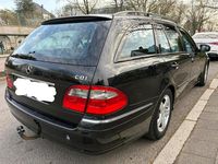 Gebraucht Mercedes E220 Avantgarde 170 PS (125 kW) 2007 Schwarz Kombi