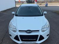 Gebraucht Ford Focus 86 PS (63 kW) 2013 Weiß Limousine