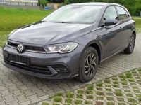 Neu VW Polo Life 95 PS (69 kW) 2025 Rauchgrau metallic Limousine