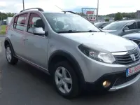 Gebraucht Dacia Sandero Stepway 84 PS (61 kW) 2011 Silber Kleinwagen