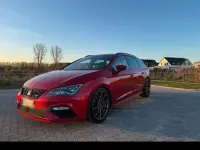 Używany Seat Leon FR 183 KM (134 kW) 2017 Czerwony Kombi