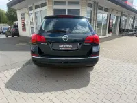 Gebraucht Opel Astra Edition 140 PS (102 kW) 2015 Grün Kombi