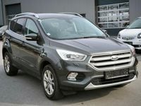 Gebraucht Ford Kuga Titanium 120 PS (88 kW) 2019 Grau SUV