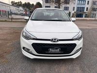 gebraucht Hyundai i20 1.4 Style Automatik Klima SHZ LHZ Tüv neu