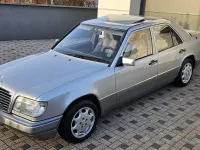 Gebraucht Mercedes E200 75 PS (55 kW) 1994 Grau Limousine