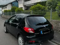 Gebraucht Peugeot 206 75 PS (55 kW) 2009 Schwarz Limousine