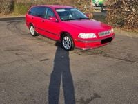 Gebraucht Volvo V40 122 PS (89 kW) 1999 Rot Kombi
