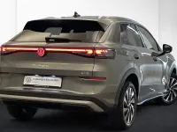 Neu VW T-Roc Style 150 PS (110 kW) 2026 Grau SUV