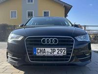 Gebraucht Audi A3 Attraction 125 PS (91 kW) 2015 Schwarz Kleinwagen