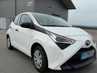Gebraucht Toyota Aygo 72 PS (52 kW) 2020 Weiß Kleinwagen