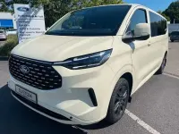 Neu Ford Tourneo Titanium 170 PS (125 kW) 2026 Folierung hellelfenbein ral 10 Van / Kleinbus