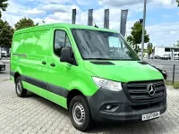 Gebraucht Mercedes Sprinter 163 PS (119 kW) 2020 Gruen Van