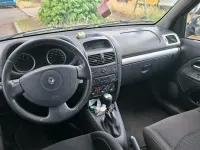 Gebraucht Renault Clio 75 PS (55 kW) 2009 Schwarz Kleinwagen