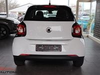 Gebraucht Smart ForFour 90 PS (66 kW) 2019 Weiß Kleinwagen