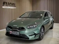 Neu Kia Ceed Sportswagon 140 PS (102 kW) 2025 Experience green Kombi