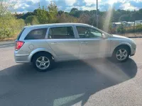 Gebraucht Opel Astra 2009 Silber Kombi