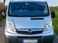 Gebraucht Opel Vivaro 114 PS (83 kW) 2012 Silber Van / Kleinbus