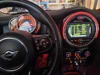 Käytetty Mini Cooper 136 HP (100 kW) 2018 Hopea Viistoperä