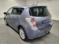 Gebraucht Toyota Verso Travel 147 PS (108 kW) 2012 Blau (blaumet.) Van / Kleinbus