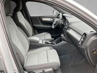 Gebraucht Volvo XC40 Core 163 PS (119 kW) 2024 Silver dawn SUV