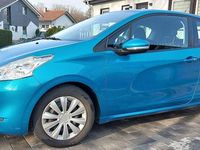 Second-hand Peugeot 208 Active 95 CP (69 kW) 2012 Albastru Hatchback