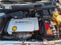 Gebraucht Opel Astra 101 PS (74 kW) 2001 Silber Limousine