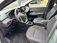 Gebraucht Dacia Sandero Expression 91 PS (66 kW) 2023 Safarigrau Limousine