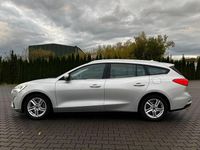Gebraucht Ford Focus 120 PS (88 kW) 2019 Silber Kombi