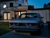 Gebraucht Mercedes 280 185 PS (136 kW) 1982 Silber Coupé