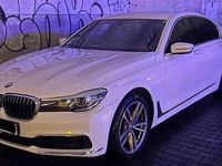 Gebraucht BMW 730 265 PS (194 kW) 2018 Limousine