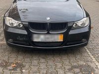 Gebraucht BMW 318 129 PS (94 kW) 2006 Schwarz Limousine