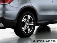 Gebraucht Mercedes GLC220 Exclusive 194 PS (142 kW) 2022 Grau SUV