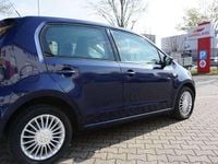 Gebraucht VW up! high up! 68 PS (50 kW) 2013 Dark blue metallic Kleinwagen